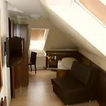 호텔 암 빌헬름플라츠 3*