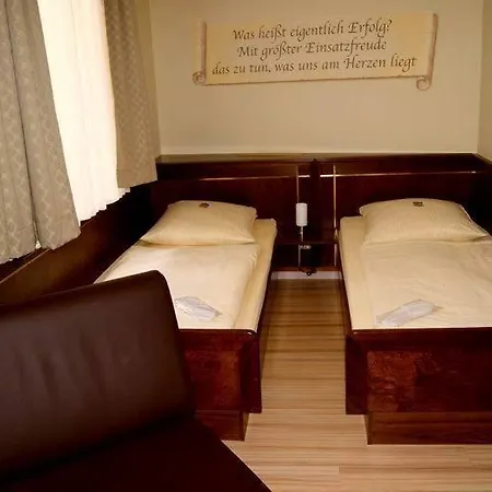 Am Wilhelmsplatz Hotel