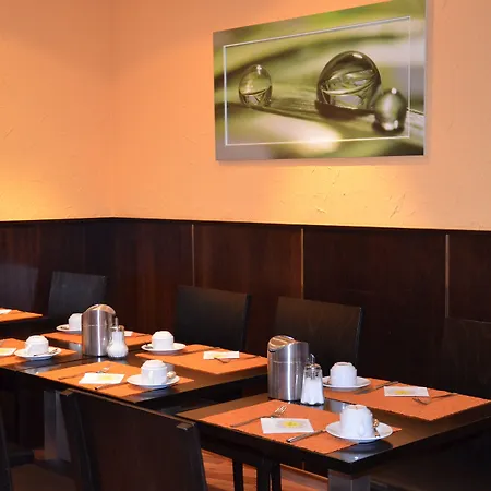 Hotel Am Wilhelmsplatz Stuttgart